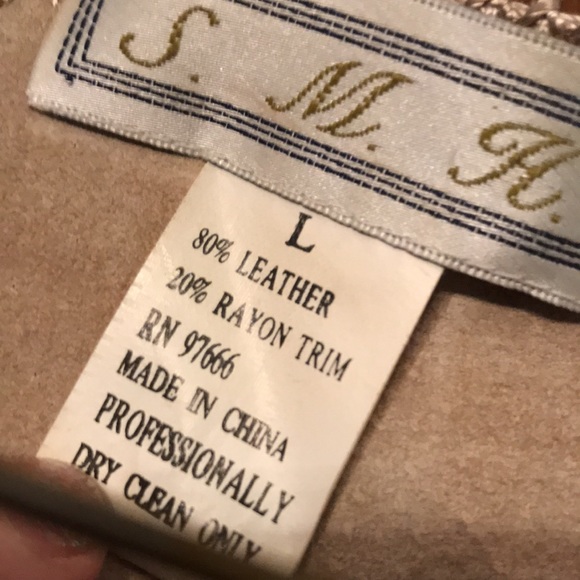 Large Beige leather vest with rayon trim & buttons . - Picture 4 of 5